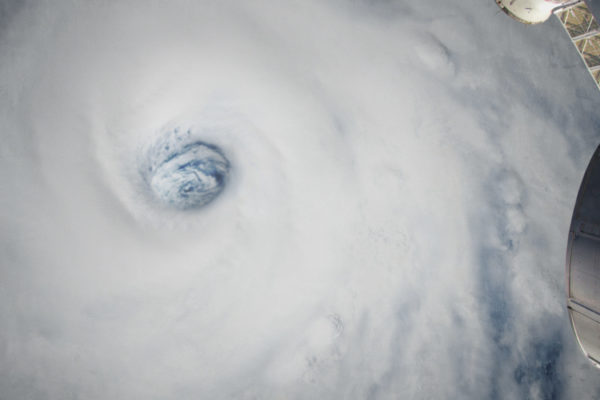nWave_Hurricane_EyeOfTheStorm